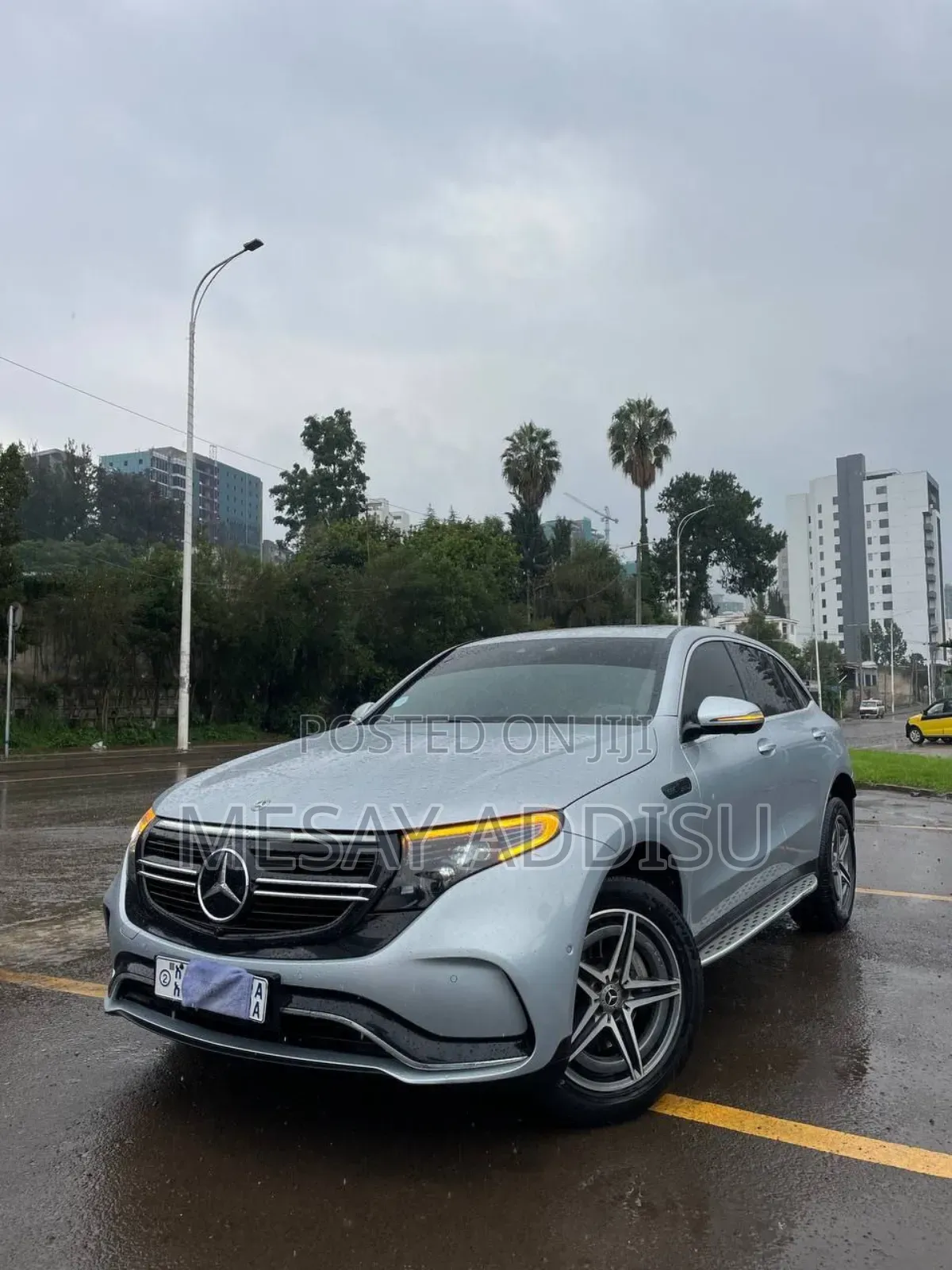Mercedes-Benz EQC EQC400 4MATIC 2022 Silver