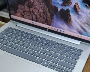 New Laptop HP ProBook 440 16GB Intel Core Ultra 5 SSD 512GB