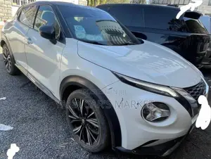 Nissan Juke 2022 White