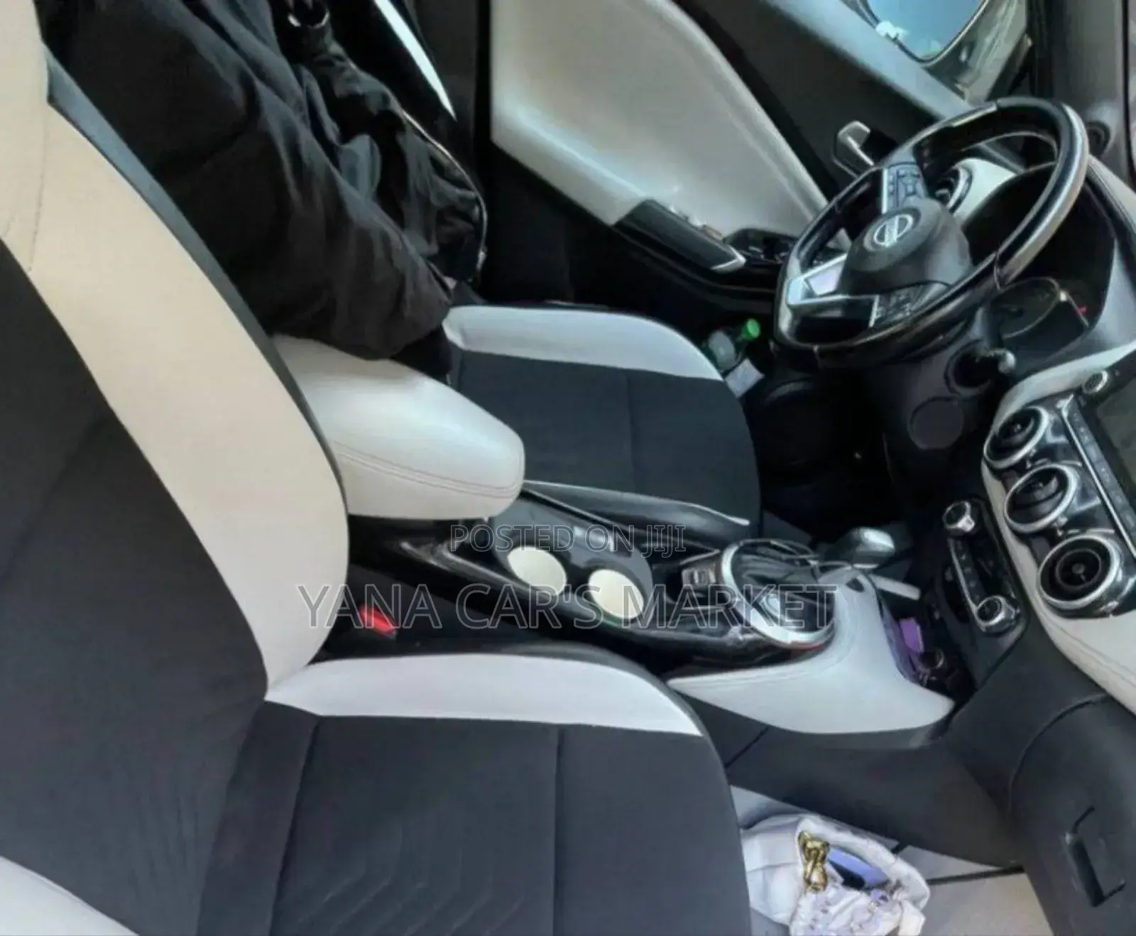 Nissan Juke 2022 White