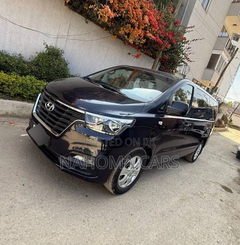 Hyundai Starex 2021 Blue
