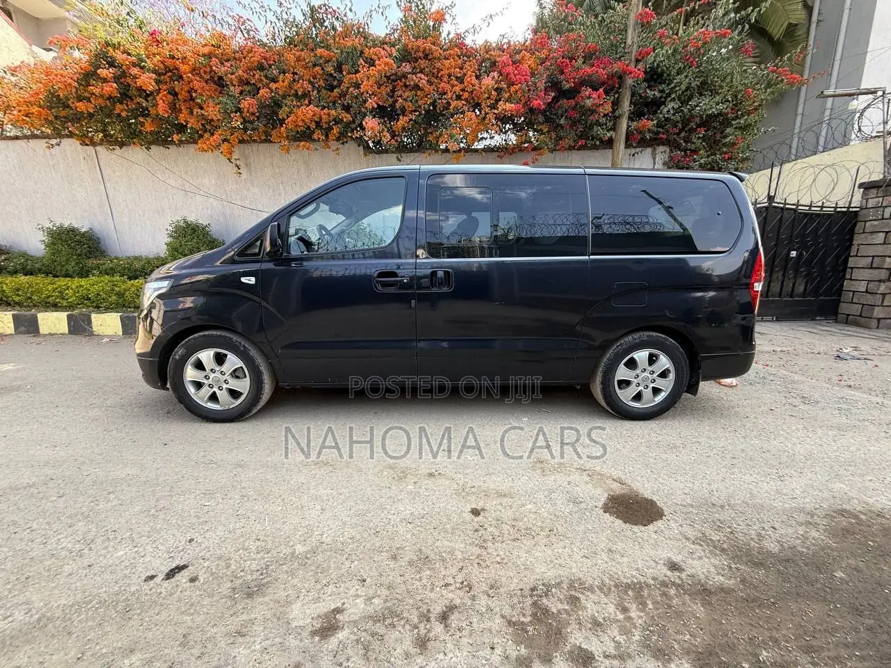 Hyundai Starex 2021 Blue