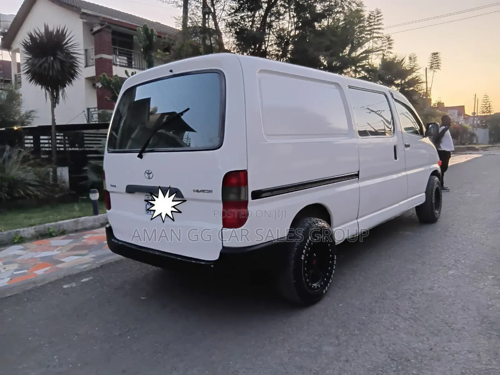 Toyota HiAce 2002 White