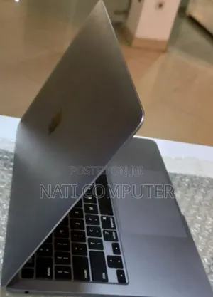 New Laptop Apple MacBook Pro M1 8GB Apple M1 Pro SSD 256GB