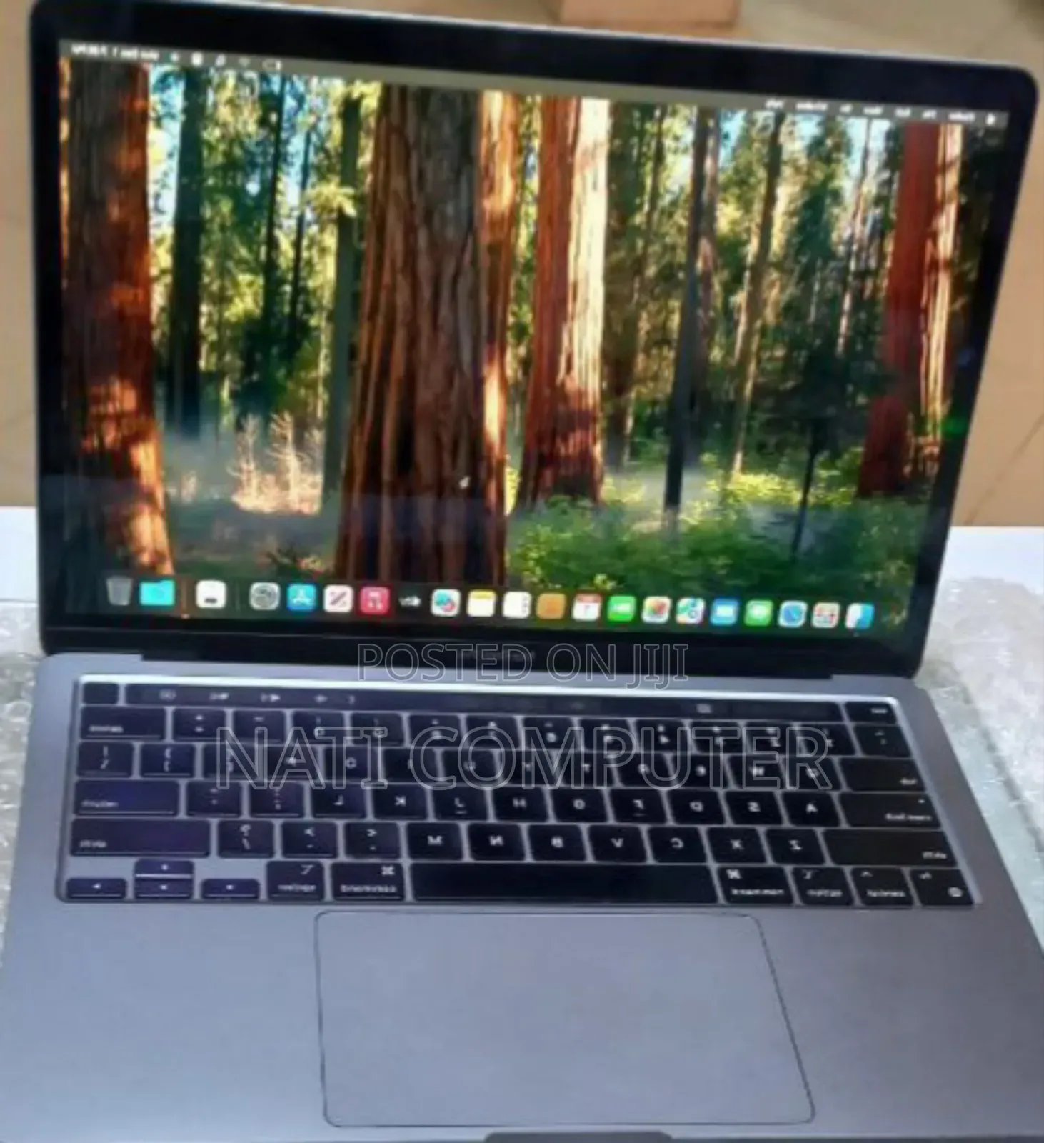 New Laptop Apple MacBook Pro M1 8GB Apple M1 Pro SSD 256GB
