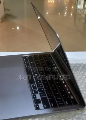 New Laptop Apple MacBook Pro M1 8GB Apple M1 Pro SSD 256GB