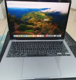 New Laptop Apple MacBook Pro 2022 M2 8GB Apple M2 SSD 256GB