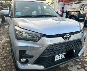 Photo - Toyota Raize 2022 Silver