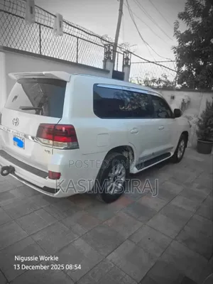 Toyota Land Cruiser 4.5 V8 GX-R 2012 White