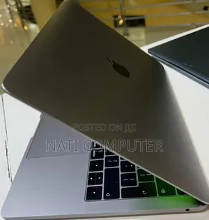New Laptop Apple MacBook Pro 2019 8GB Intel Core M2 SSD 128GB