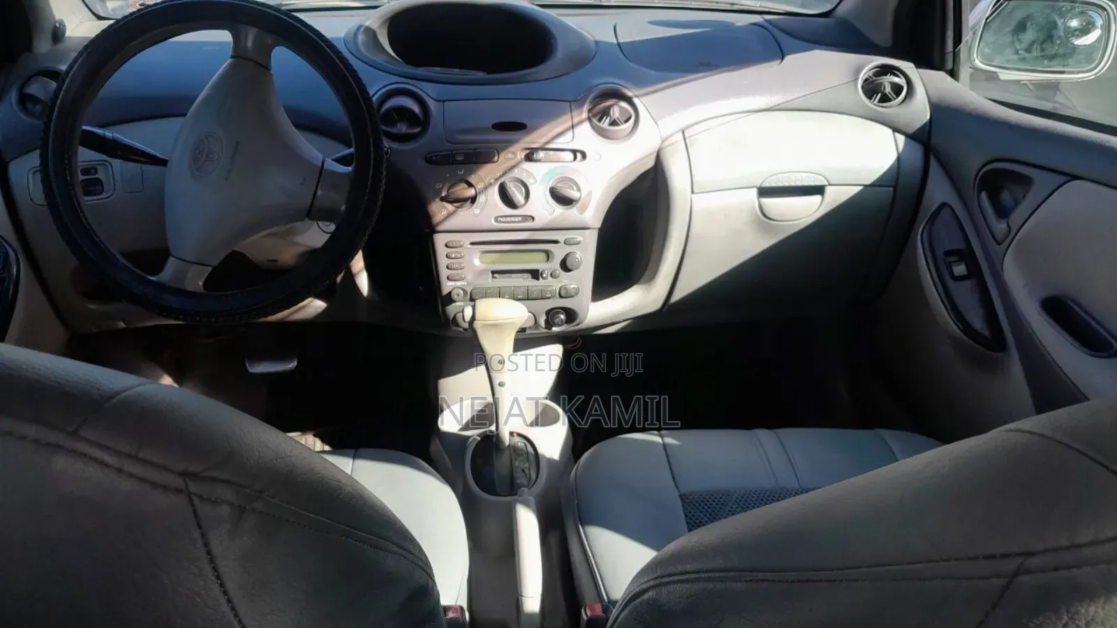 Toyota Platz 1.0 FWD 2002 Silver