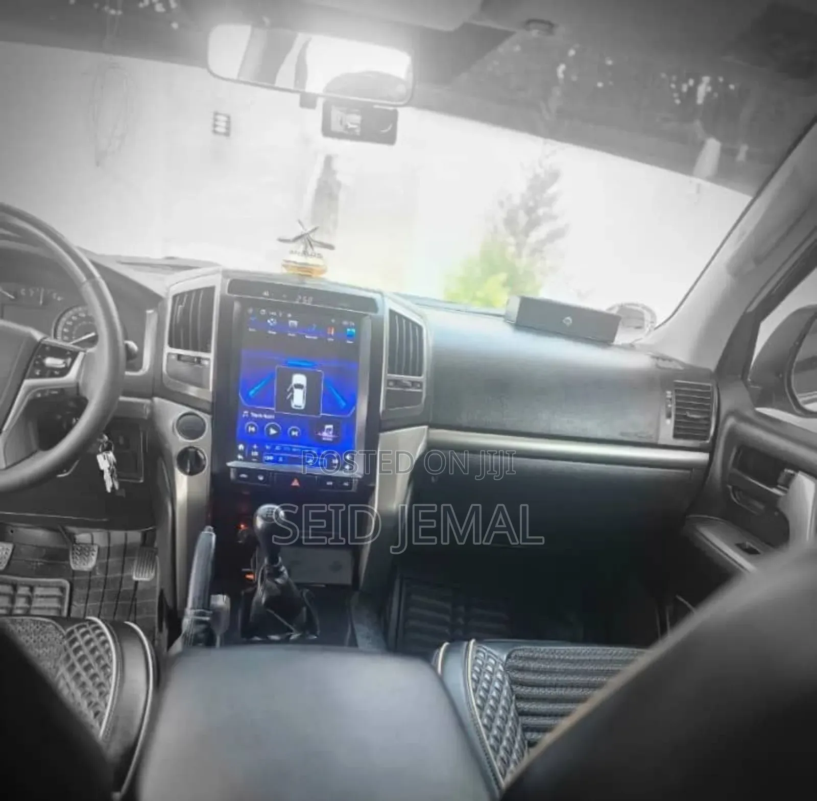 Toyota Land Cruiser 2012 White