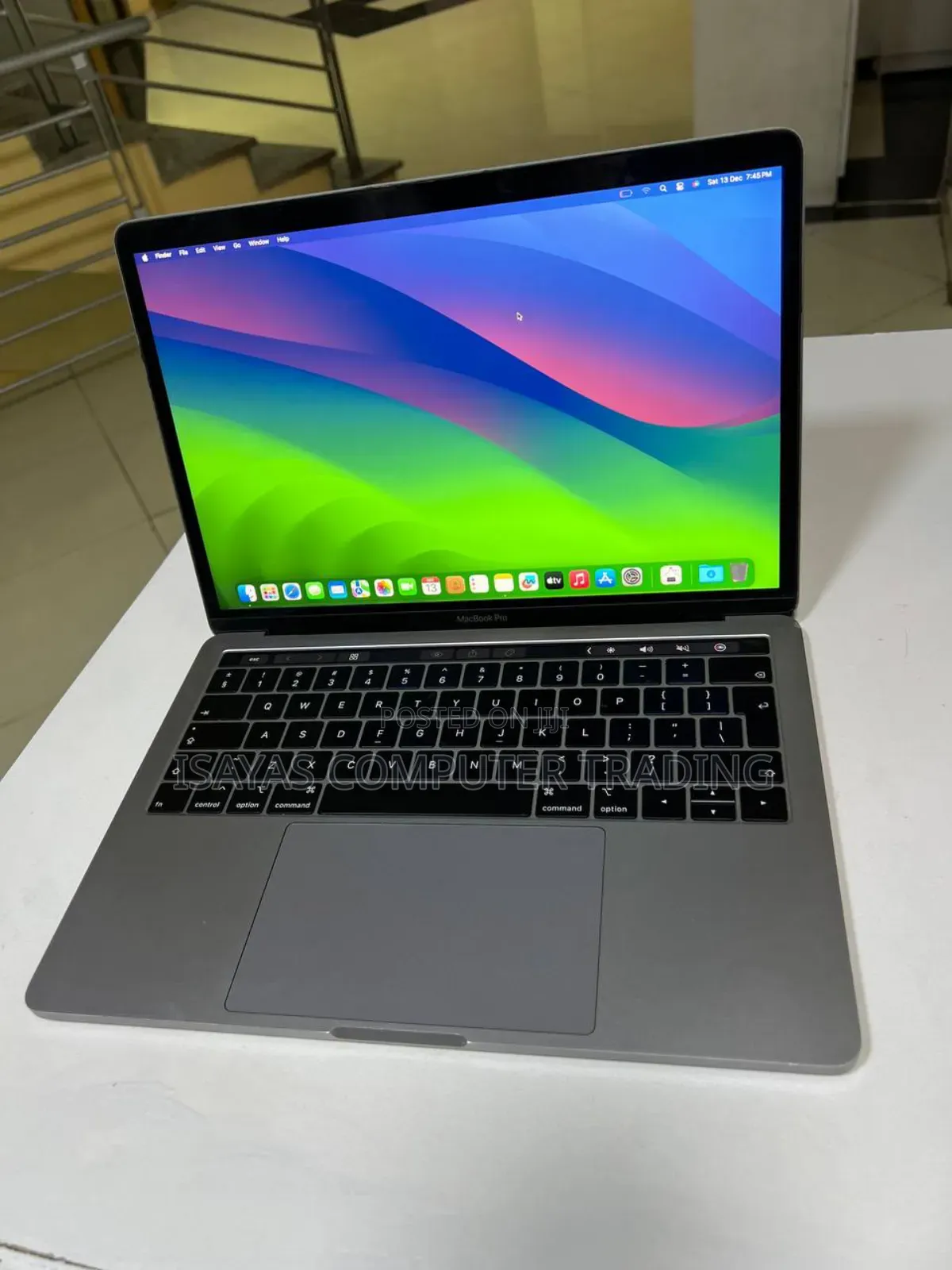 New Laptop Apple MacBook Pro 2019 8GB SSD 128GB