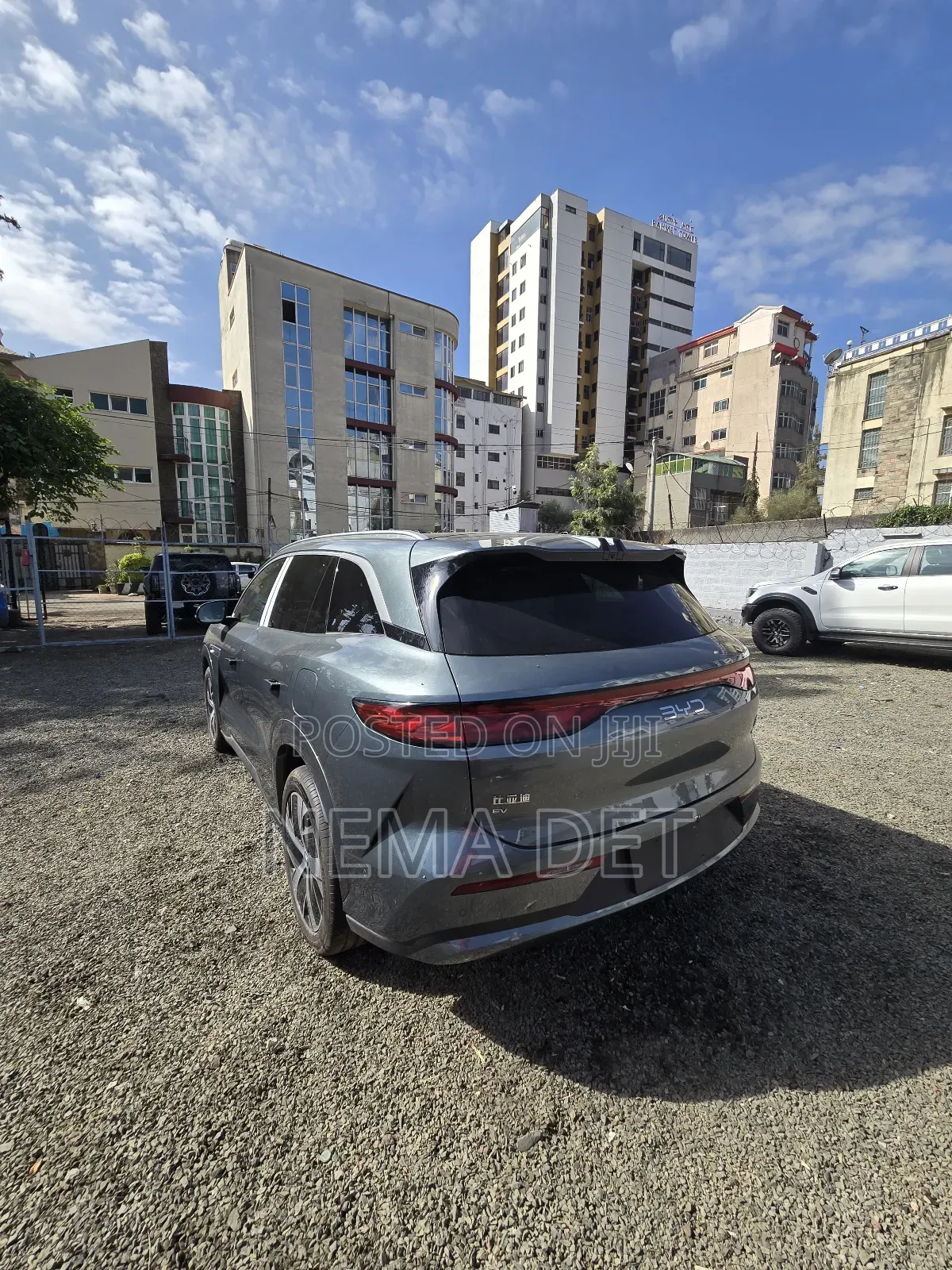 New BYD Tang DM-i 2024 Green