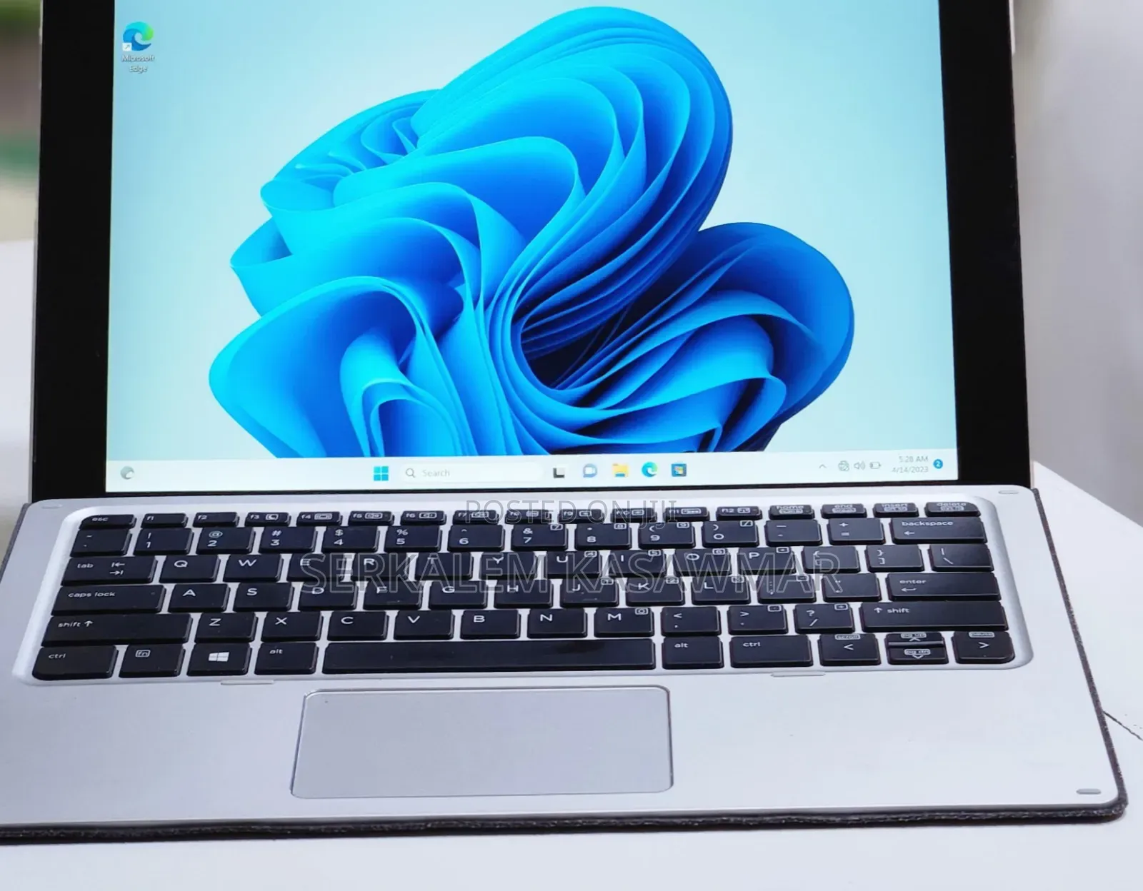 New Laptop HP Elite X2 1012 8GB Intel Core M SSD 256GB