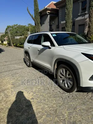 Toyota Grand Highlander Hybrid 2025 White