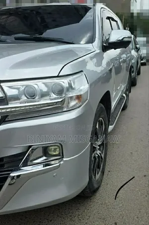 Toyota Land Cruiser 2020 Silver