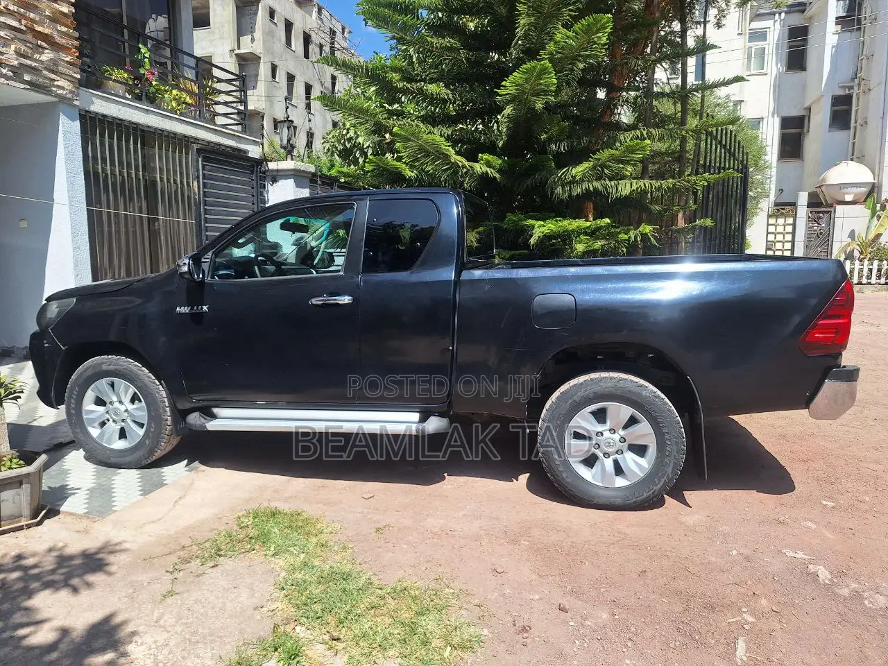 Toyota Hilux Revo Double Cab Deisel 2.8 AWD 2016 Black