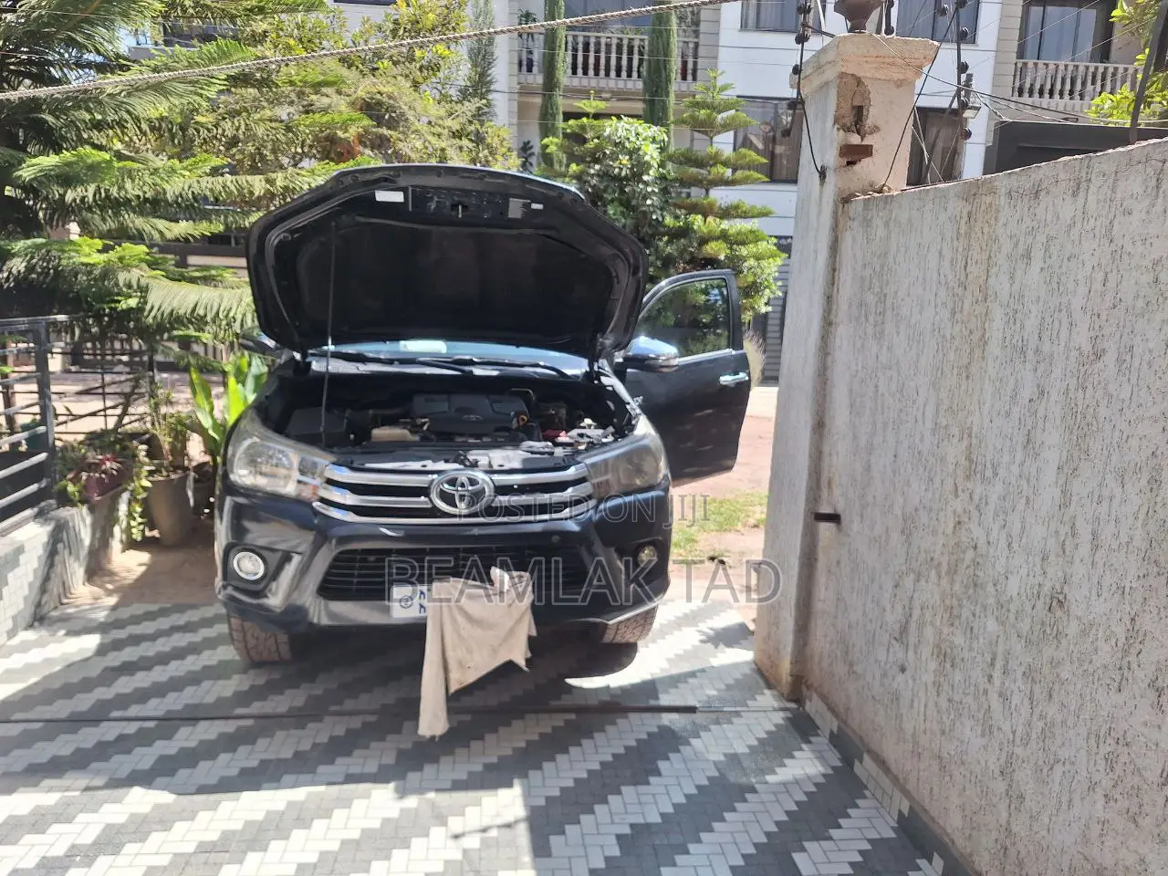 Toyota Hilux Revo Double Cab Deisel 2.8 AWD 2016 Black