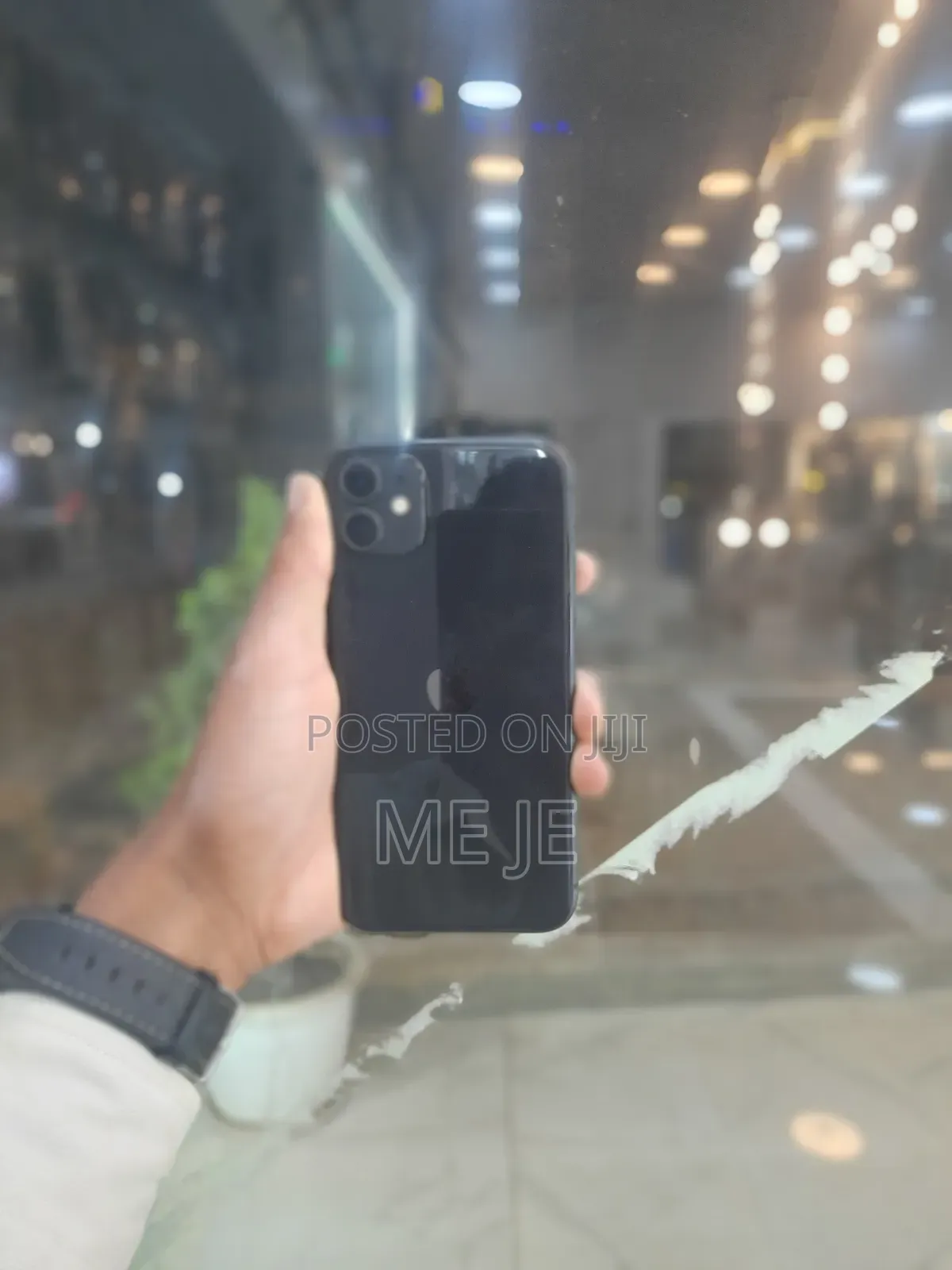 Apple iPhone 11 64 GB