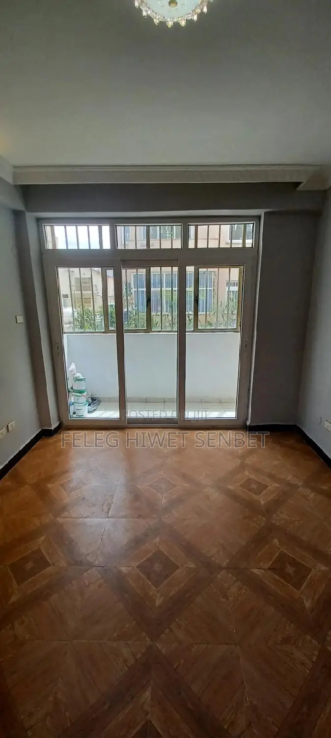 2bdrm Apartment in አአ, Bole for sale