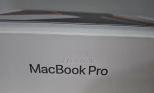 New Laptop Apple MacBook Pro 2021 M1 32GB Apple M1 Max SSD 1T