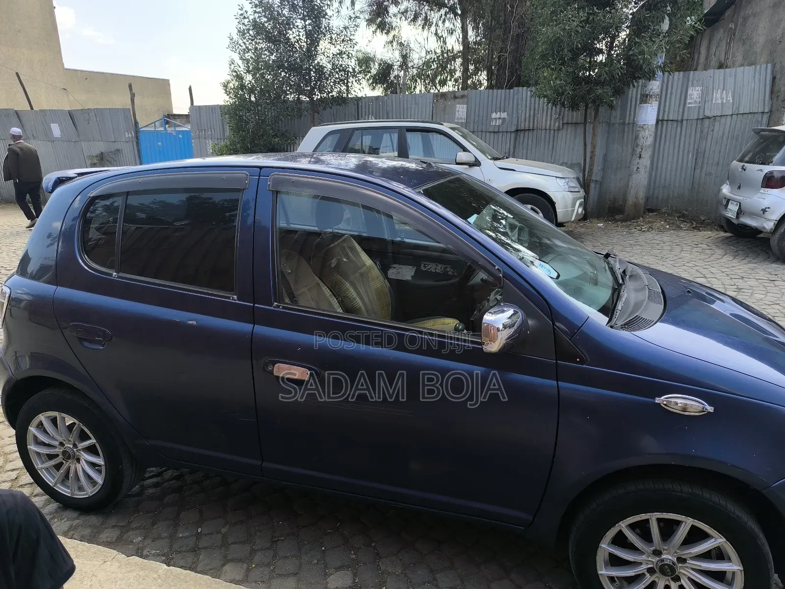 Toyota Vitz 1.0 FWD 3dr 2001 Blue