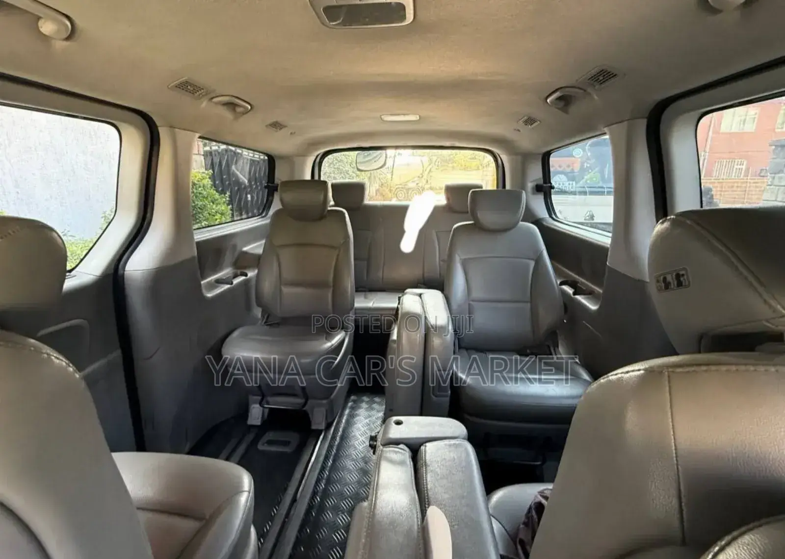 Hyundai Starex 2021 Black