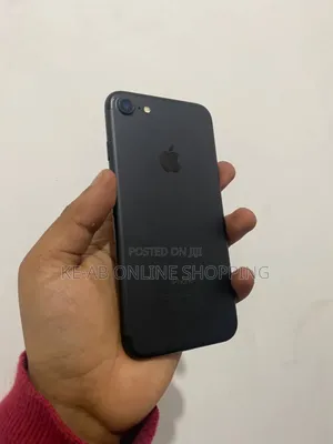 Apple iPhone 7 32 GB Black