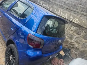 Toyota Vitz 2001 Blue