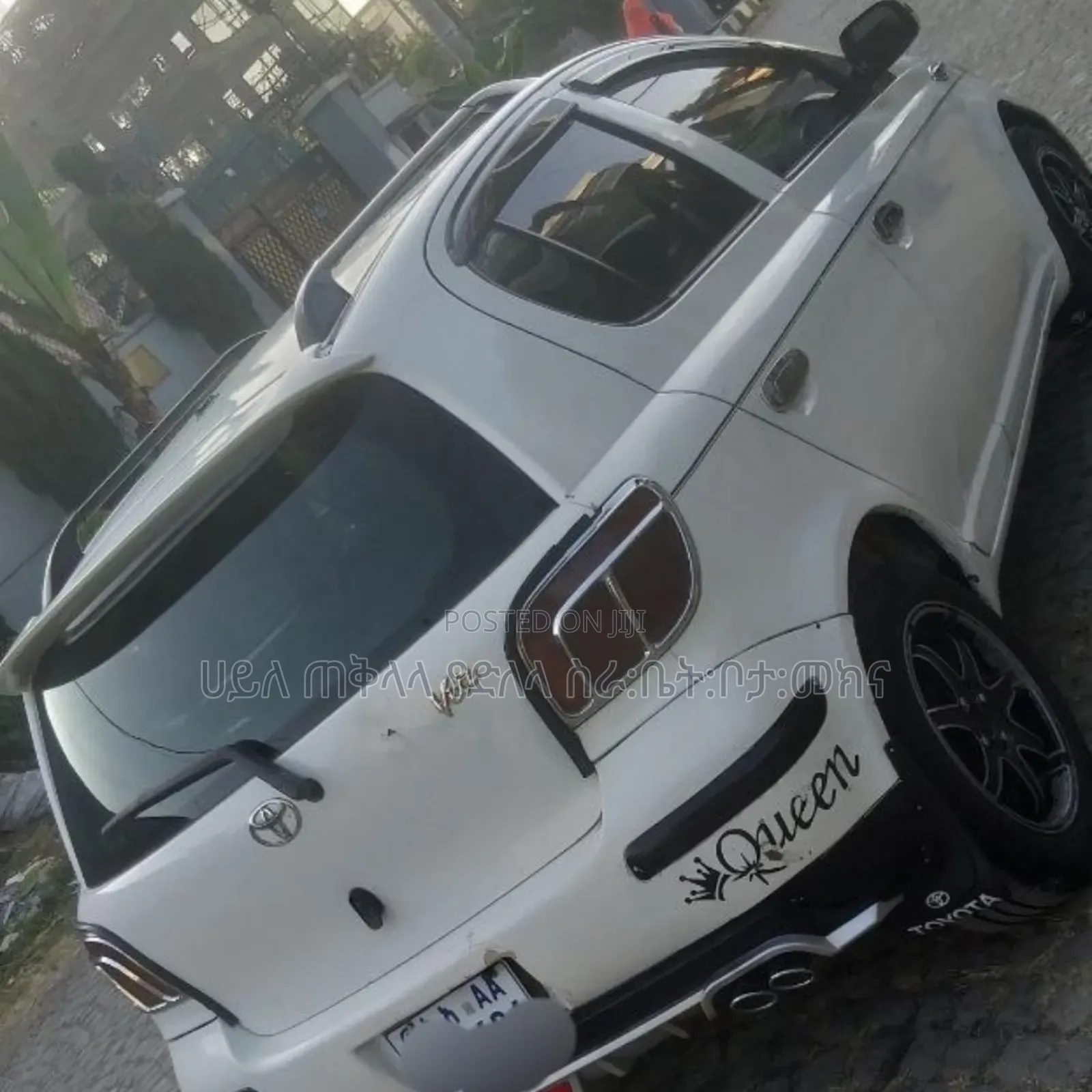 Toyota Vitz 2004 White