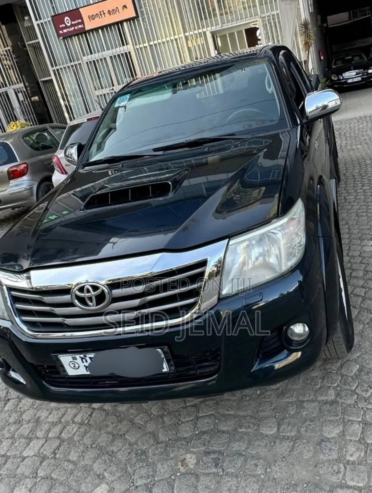Toyota Hilux 2015 Matt Black