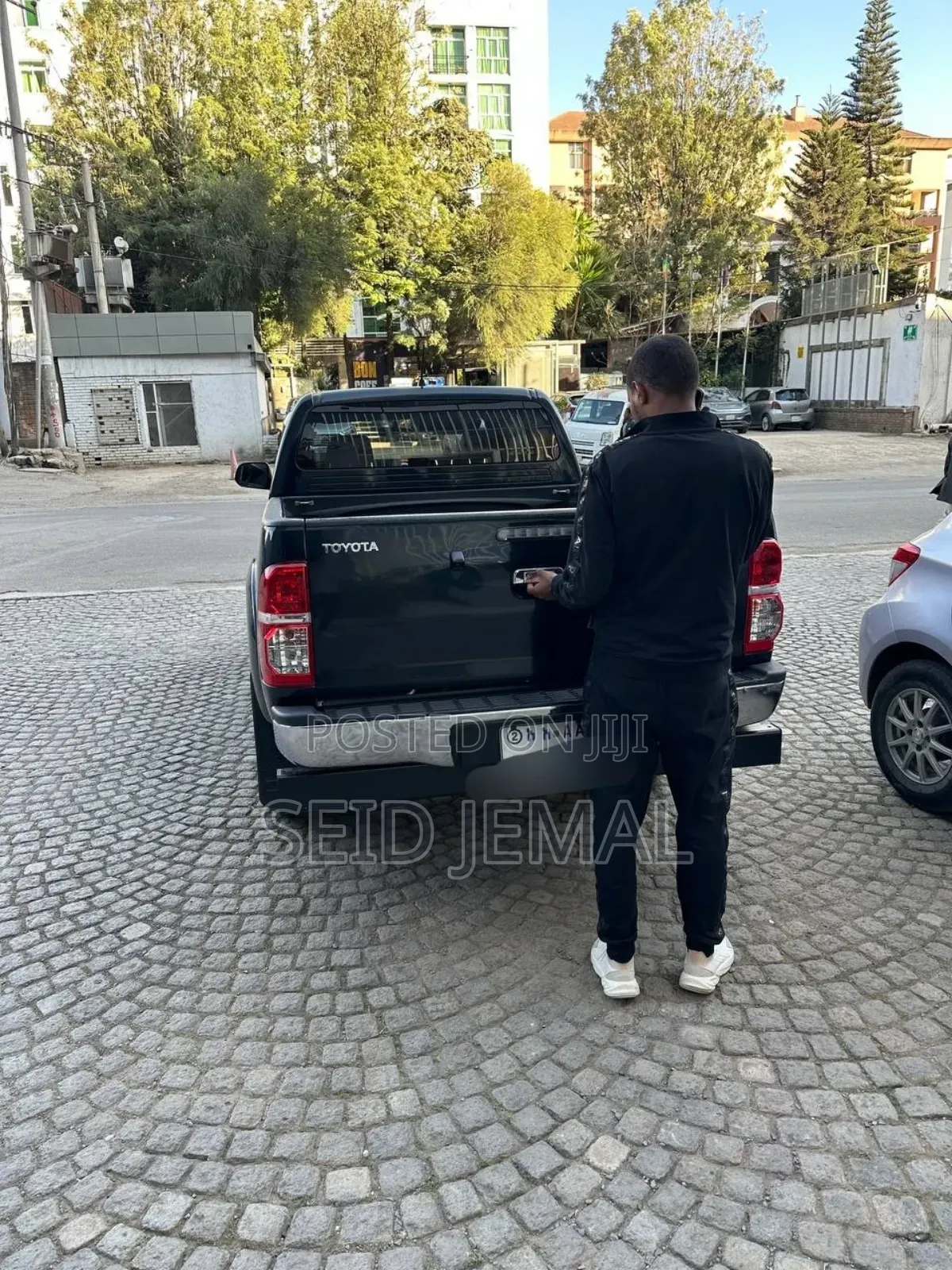 Toyota Hilux 2015 Matt Black