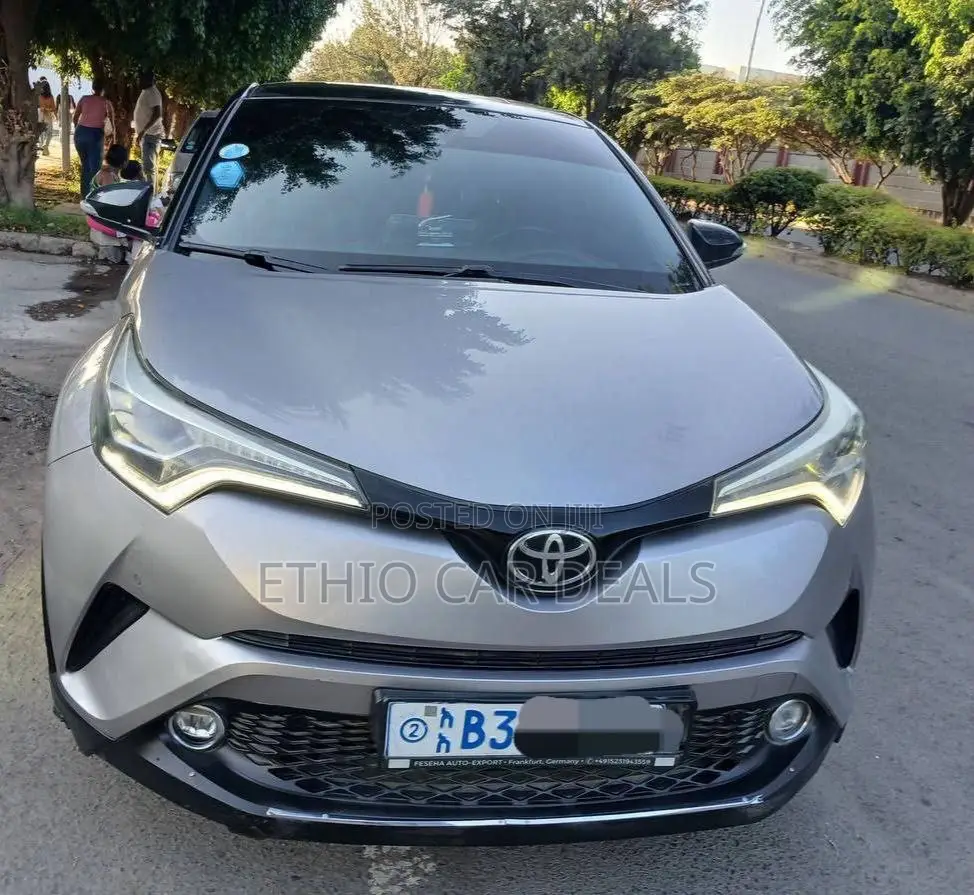Toyota C-HR 2017 Silver