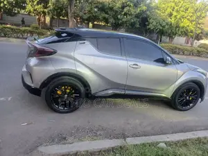 Toyota C-HR 2017 Silver
