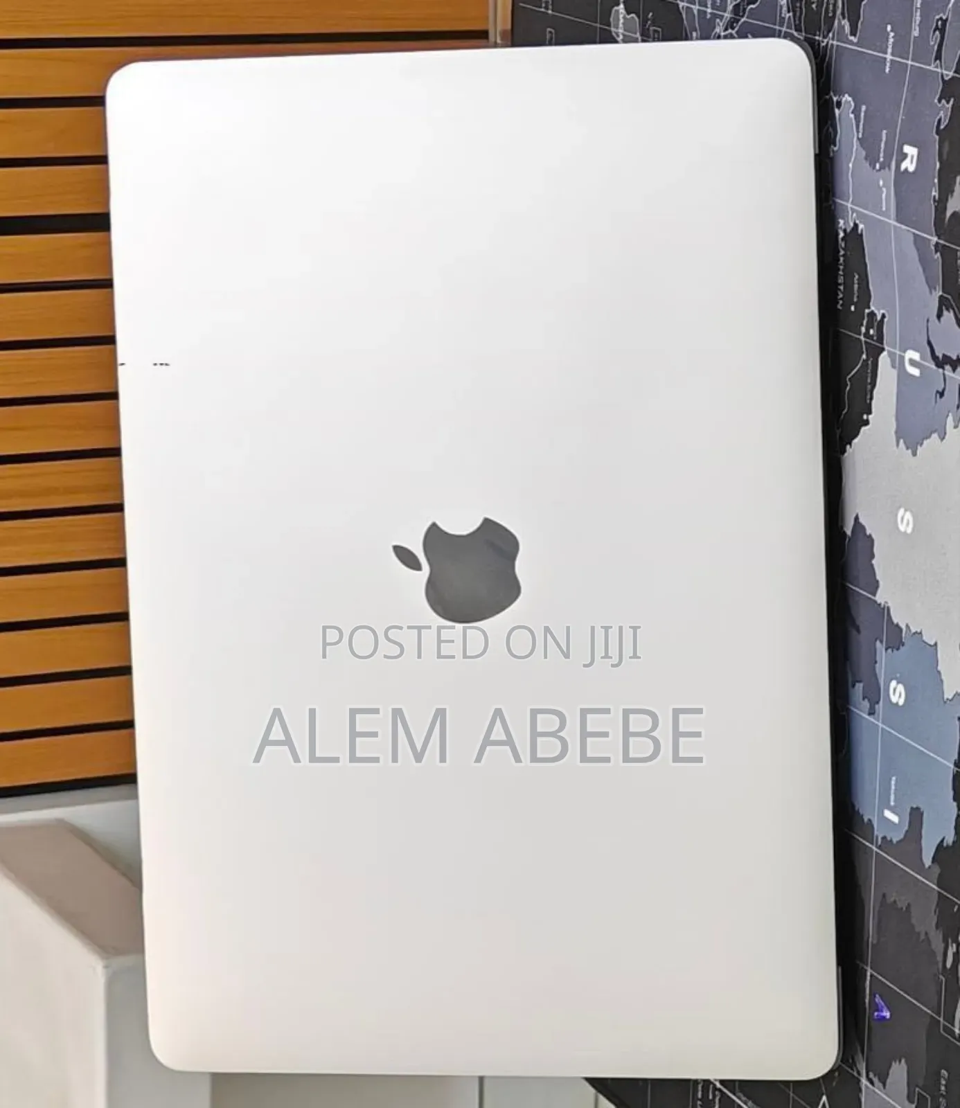 New Laptop Apple MacBook Pro 2022 M2 8GB Apple M2 SSD 256GB