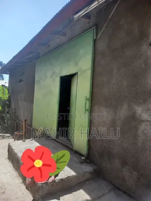 Photo - Rent to Store