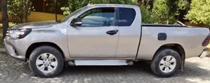 Toyota Hilux 2016 Beige