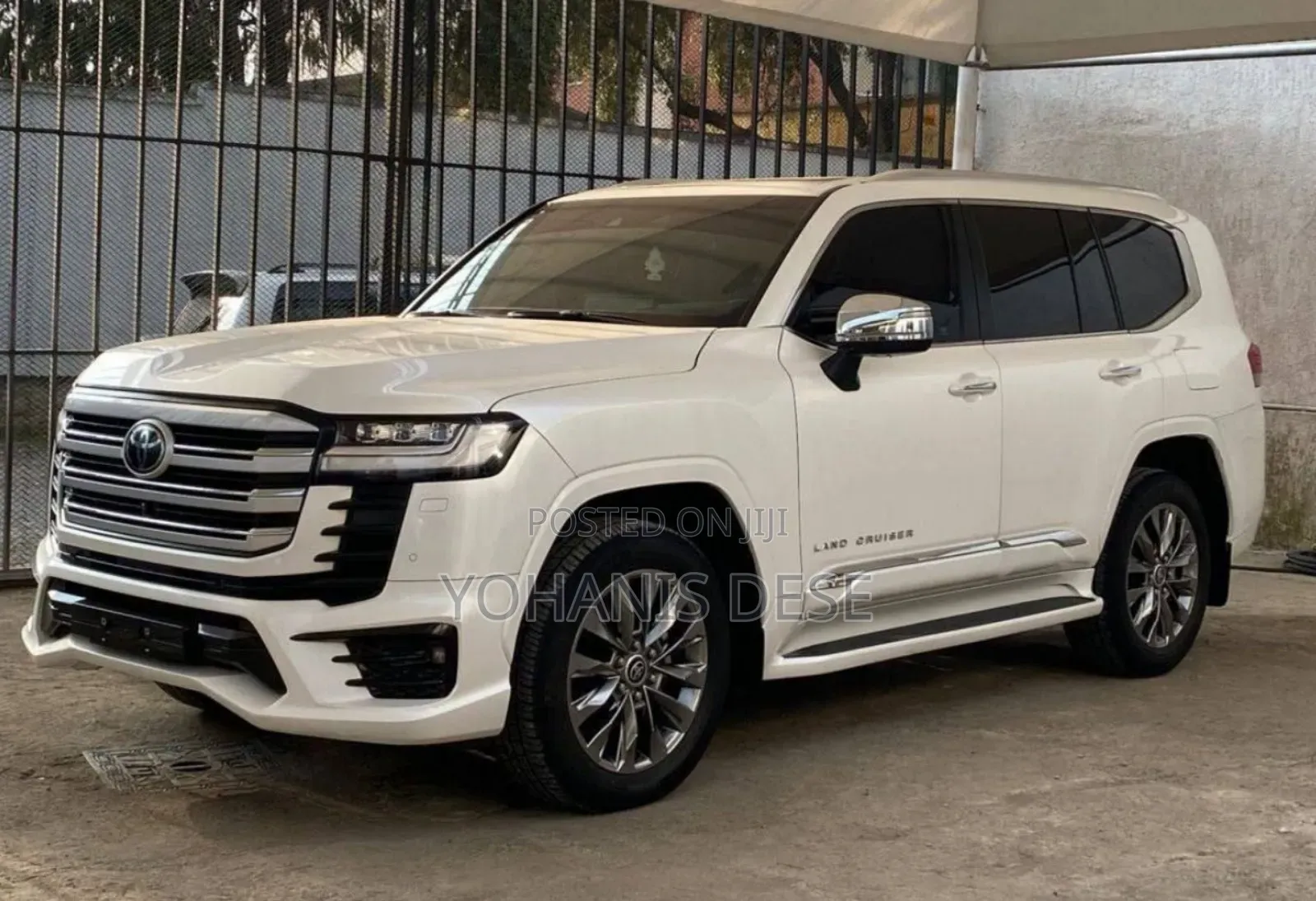 Toyota Land Cruiser 2023 Beige