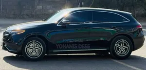 Mercedes-Benz EQC EQC400 4MATIC 2022 Beige