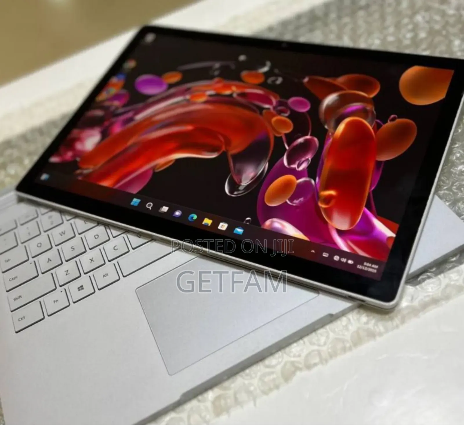 New Laptop Microsoft Surface 16GB Intel Core I7 SSD 256GB