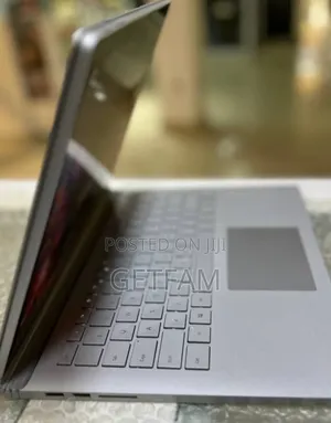 New Laptop Microsoft Surface 16GB Intel Core I7 SSD 256GB