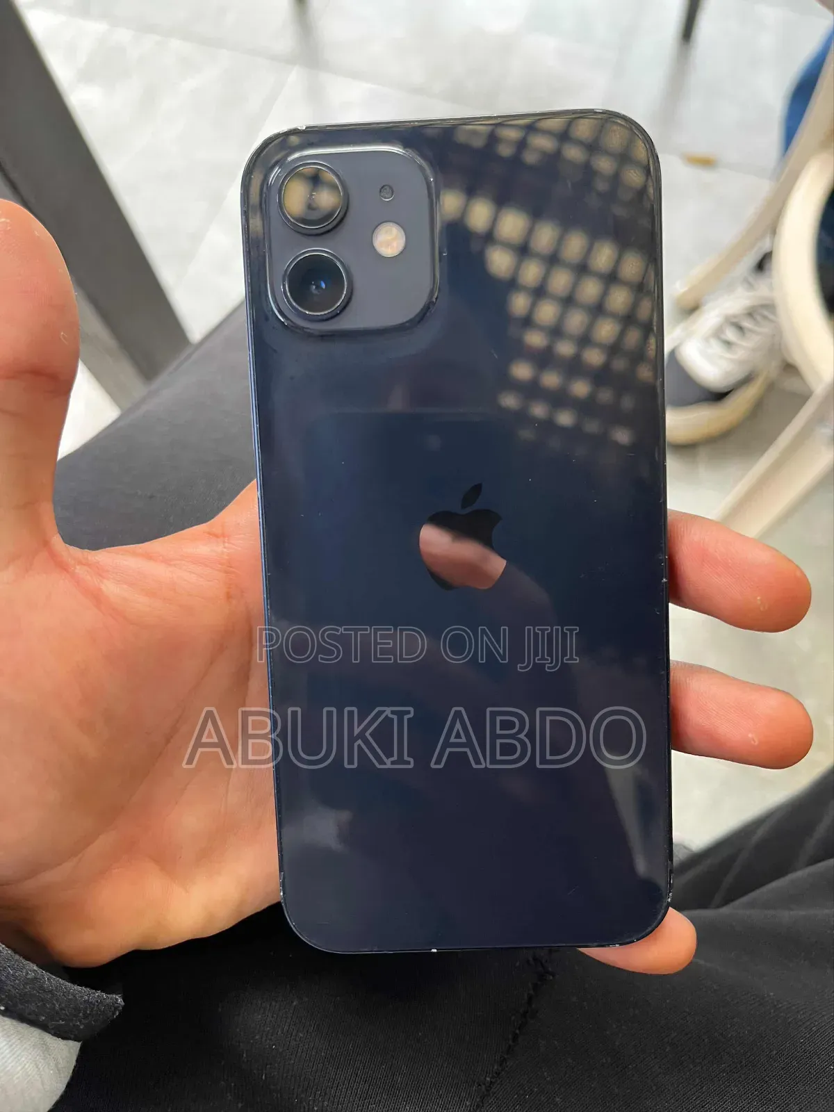 Apple iPhone 12 64 GB