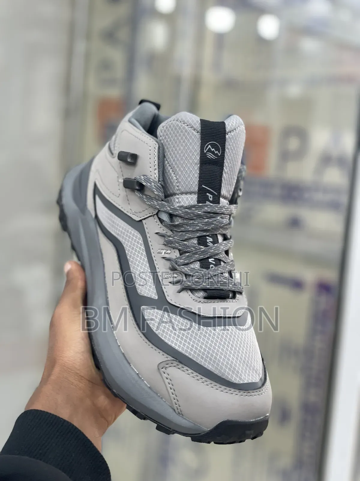 Mid Cut Trail/Hiking Sneakers