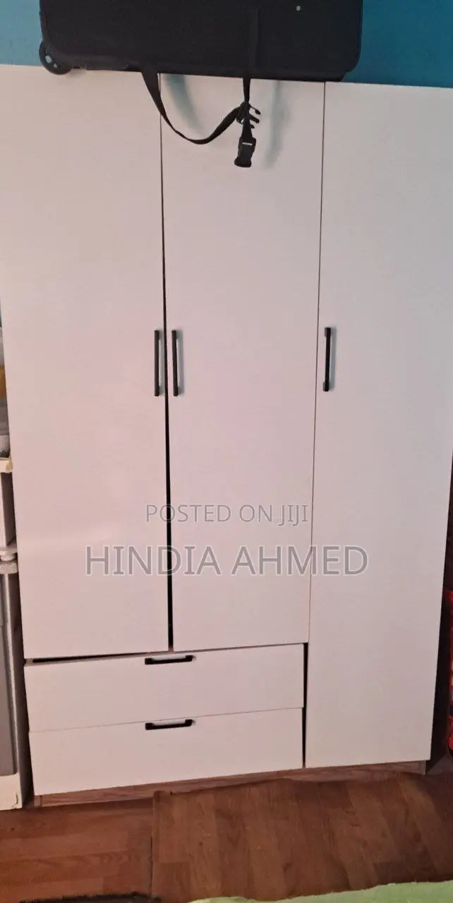 ቁምሳጥን ሜትር ከ 20