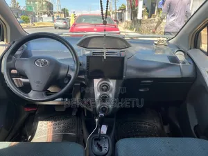 Toyota Yaris 1.0 VVT-i 2007 Silver