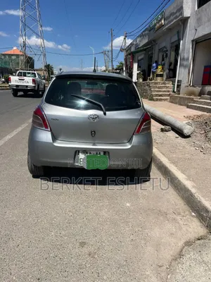 Toyota Yaris 1.0 VVT-i 2007 Silver