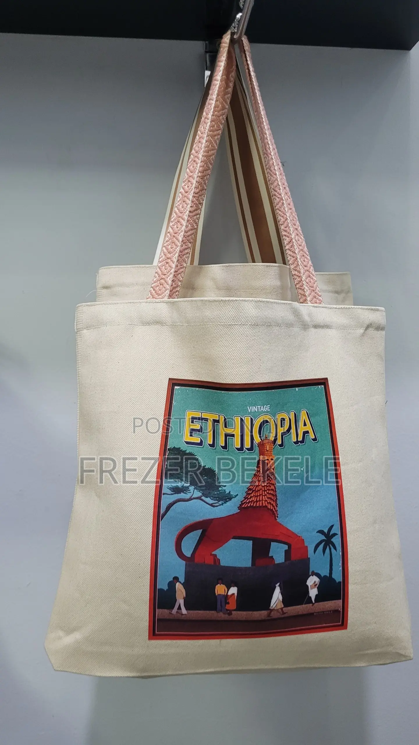 Tote Bag (የሴት ቦርሳ)