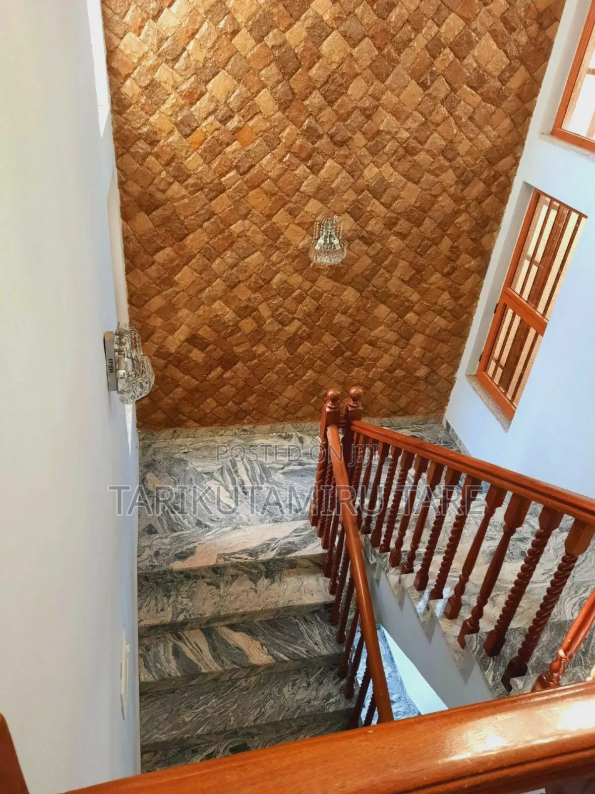 6bdrm House in Ayat, Bole for sale