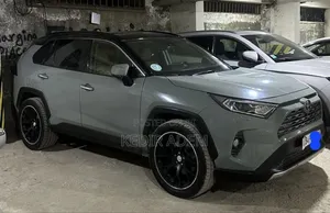 Toyota RAV4 2019 Maroon